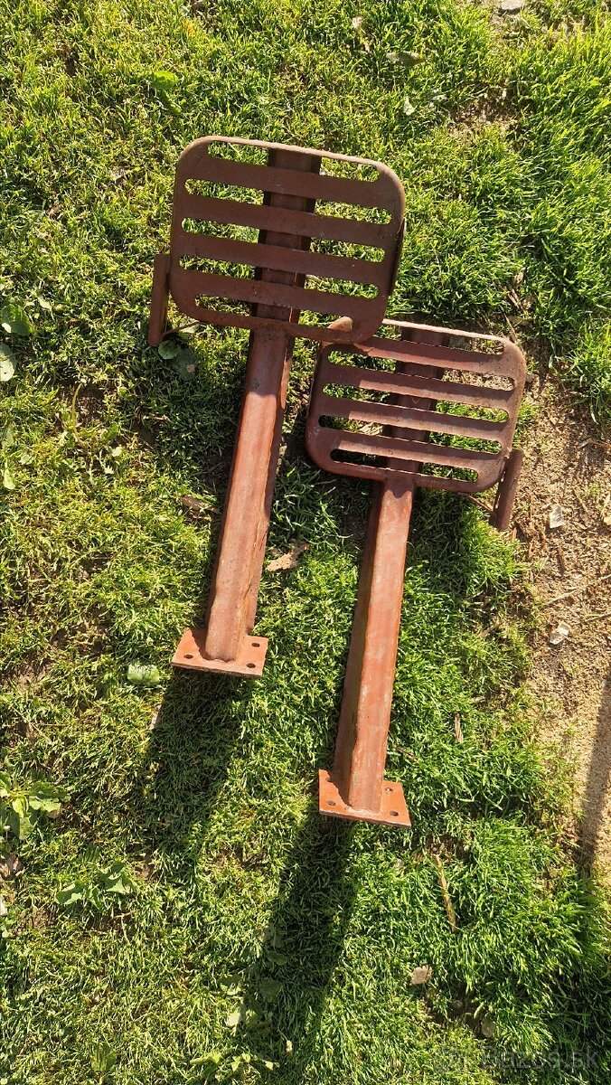 Nášlapy ,stupačky v3s
