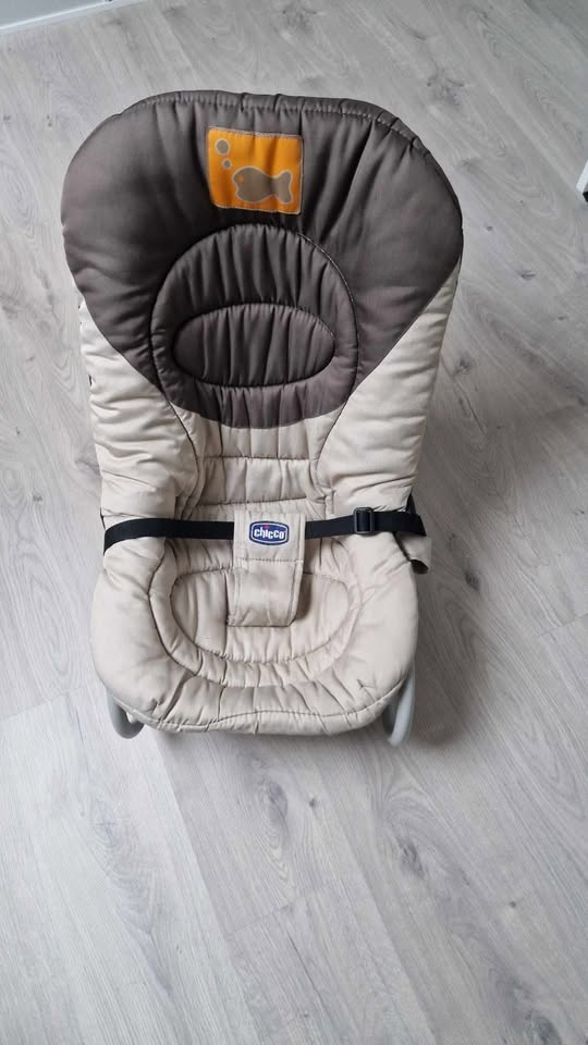 Chicco detska stolicka