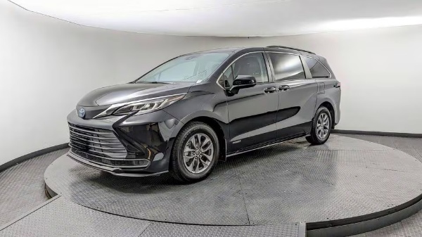 2021 TOYOTA SIENNA HYBRID LE - 8 miest