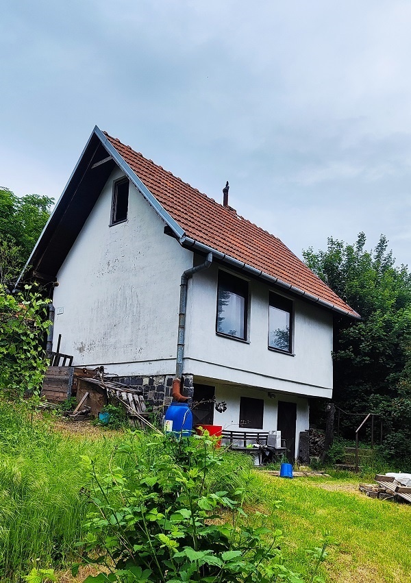 Predaj chaty BA Rača, Knižkova dolina – krásne prostredie