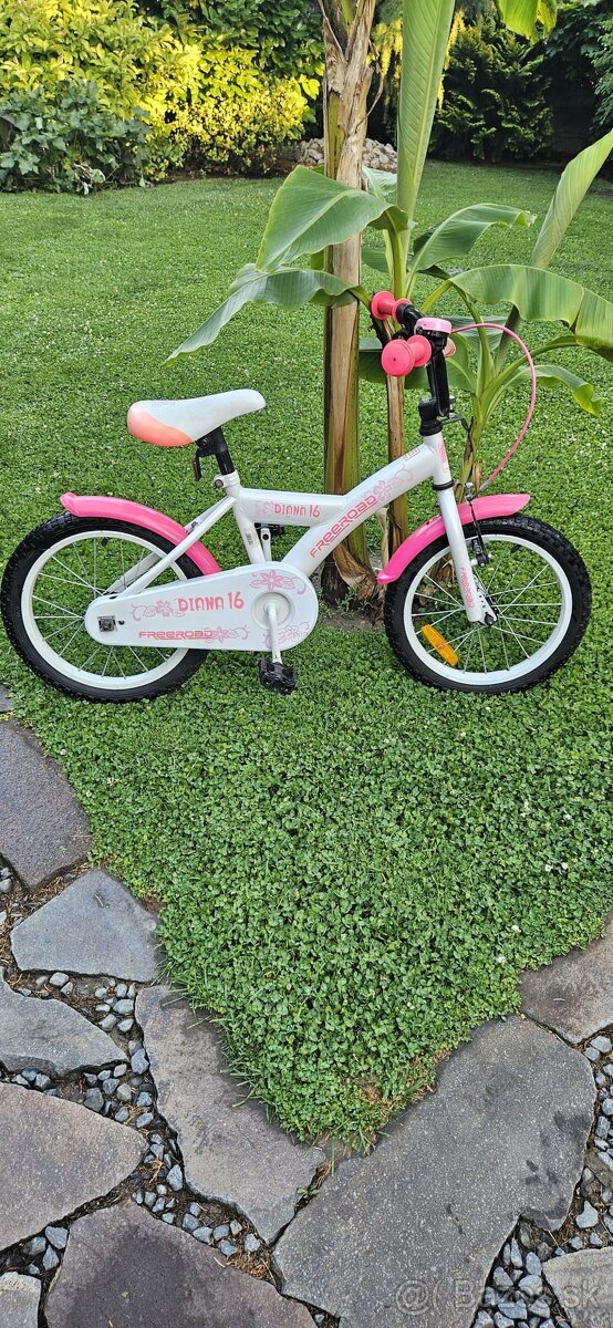 Dievčenský bicykel "16"