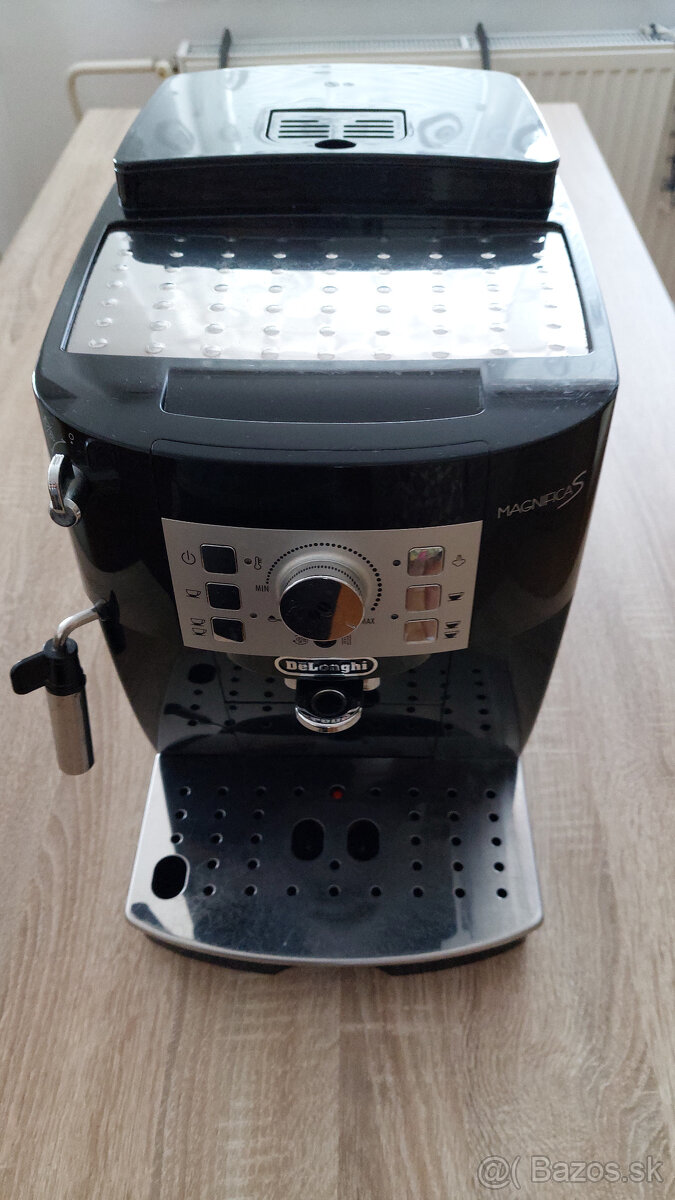 DE'LONGHI ECAM 22.113 B MAGNIFICA