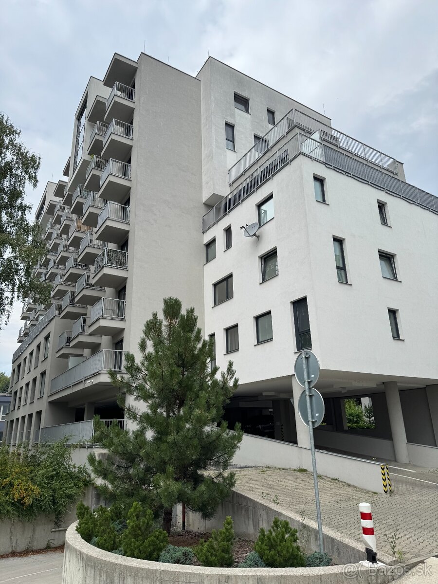 Prenájom nového 2-izbového bytu v centre mesta Žilina