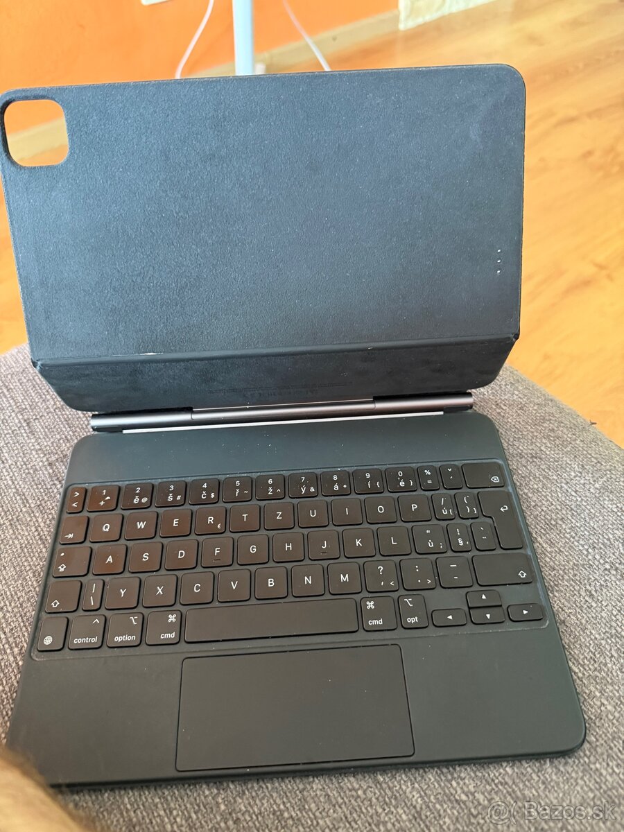 Apple magis keybord pre iPad Pro 11