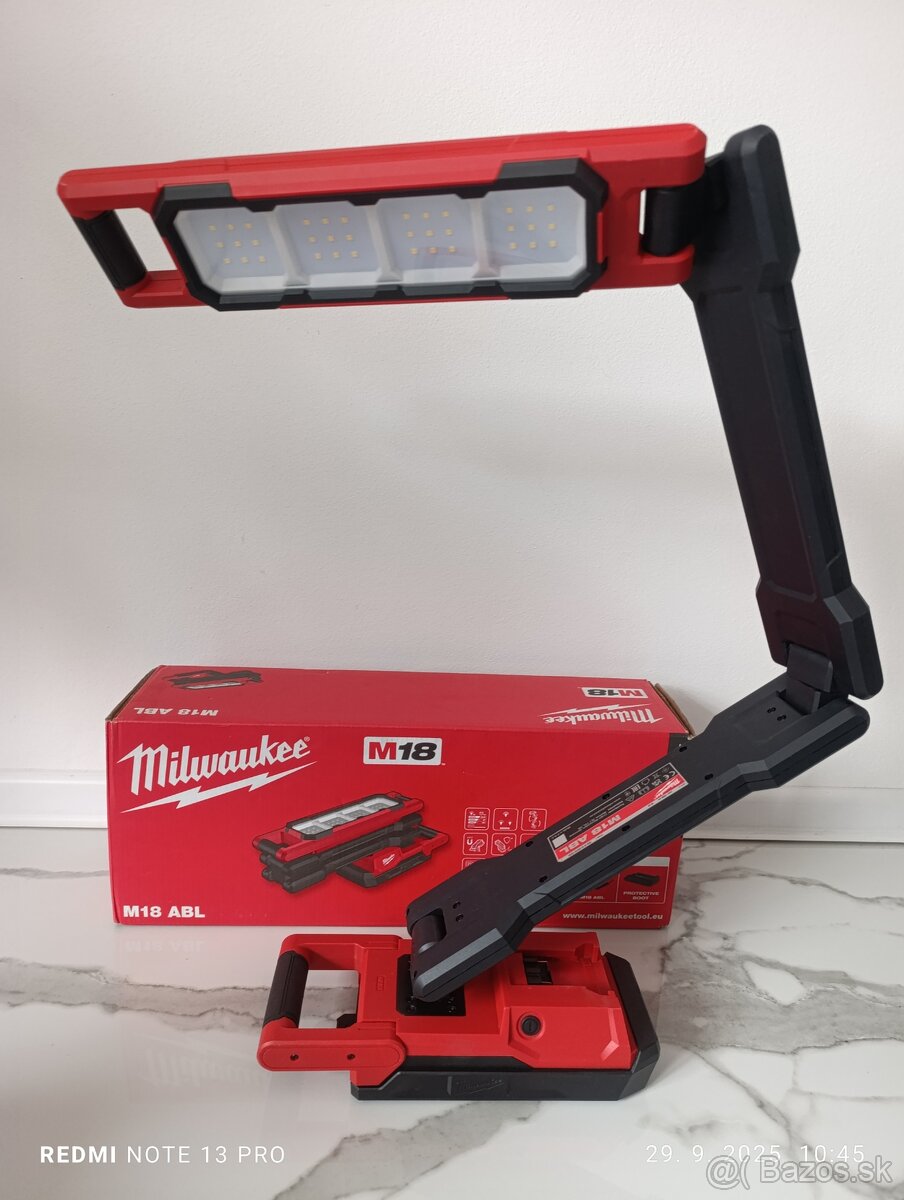 Milwaukee pracovné LED svetlo