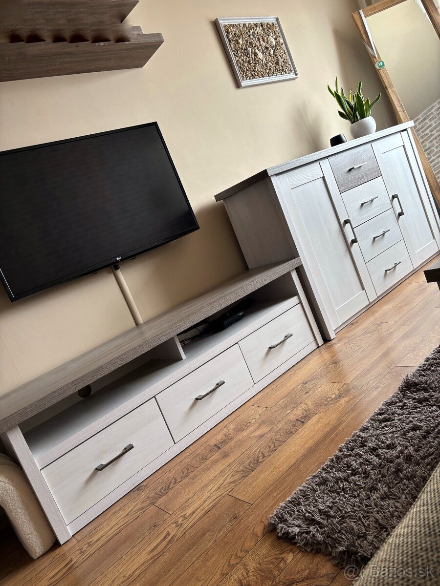 TV skrinka + komoda