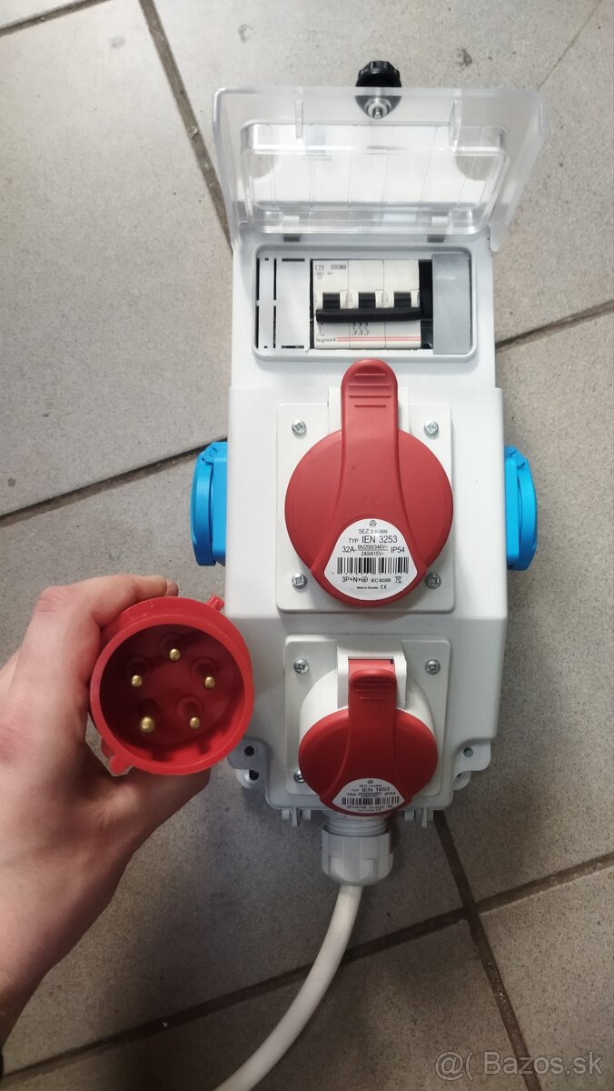 Zásuvková rozvodnica SEZ DK ROS5/x-15