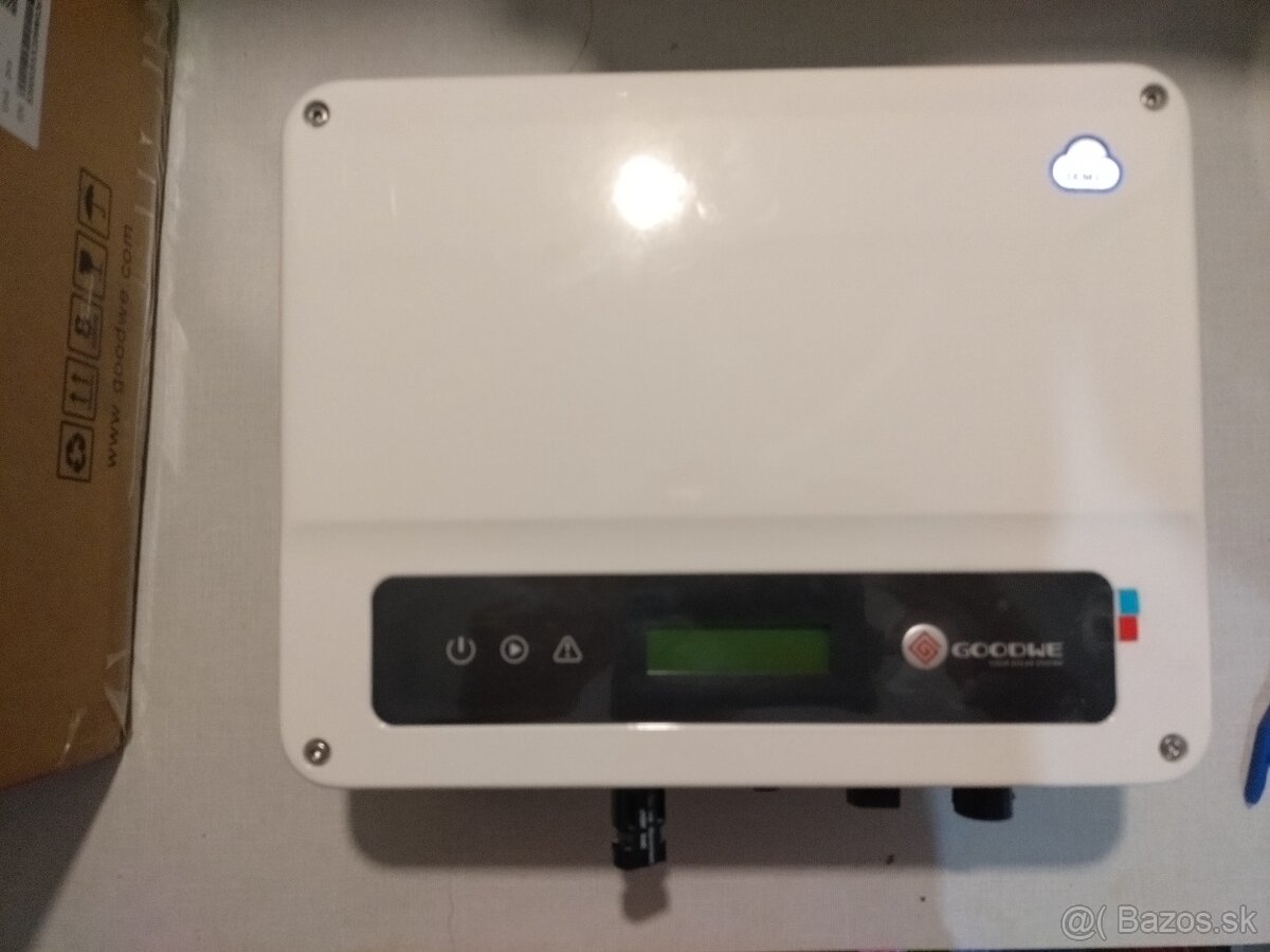 GoodWe 3000-XS + Schrack komponenty + solárny kábel