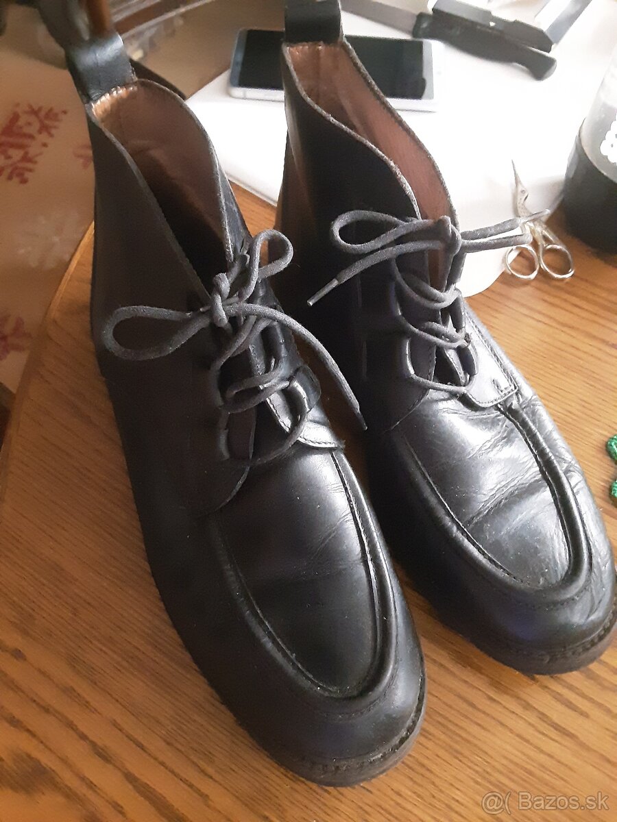 Predaj topánok č39 a 40