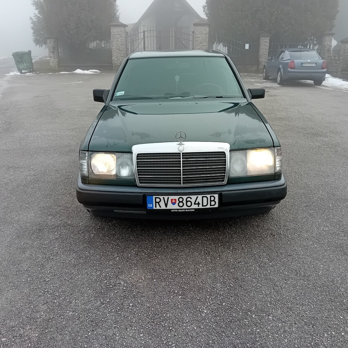 Mercedes-Benz w124