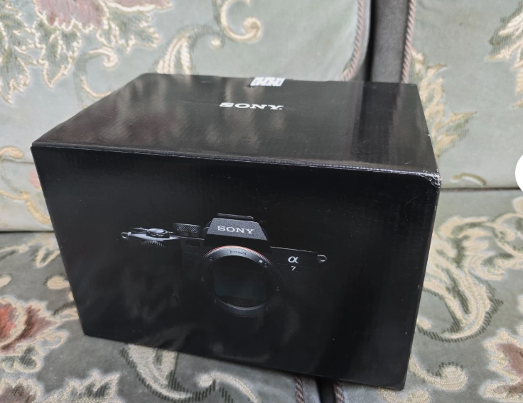 NOVÝ Sony Alpha A7 IV 33 MP Mirrorless – tělo