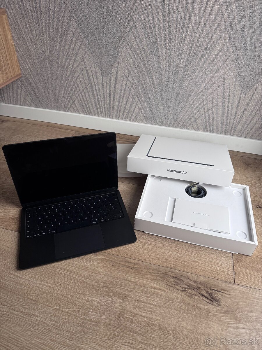 Apple MacBook Air 13” M5 / 16 GB / 512 GB