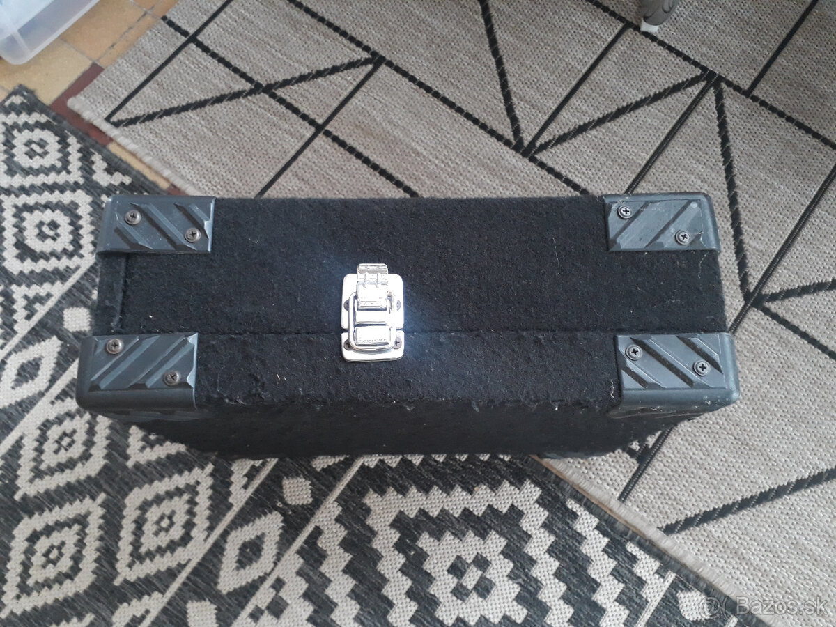 Case, kufre retro na renováciu