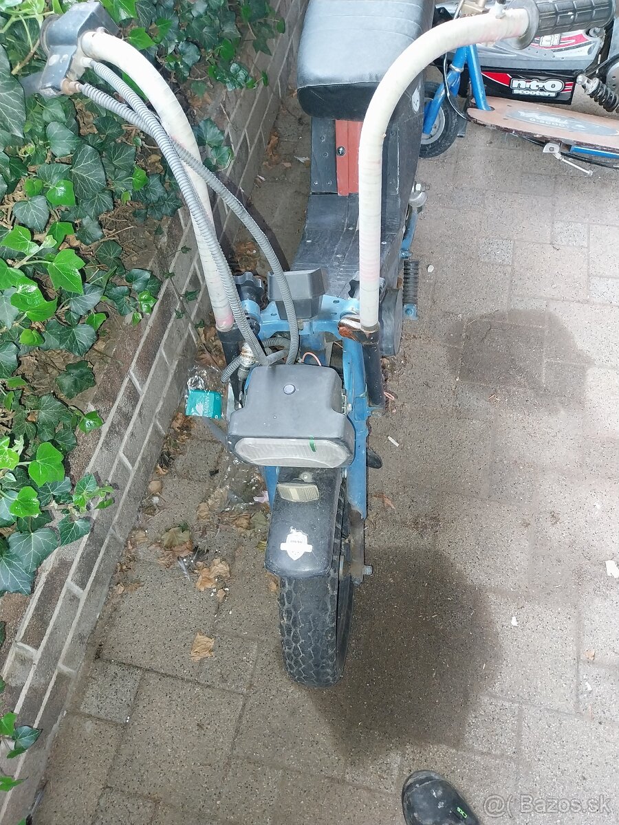 Predám moped stella