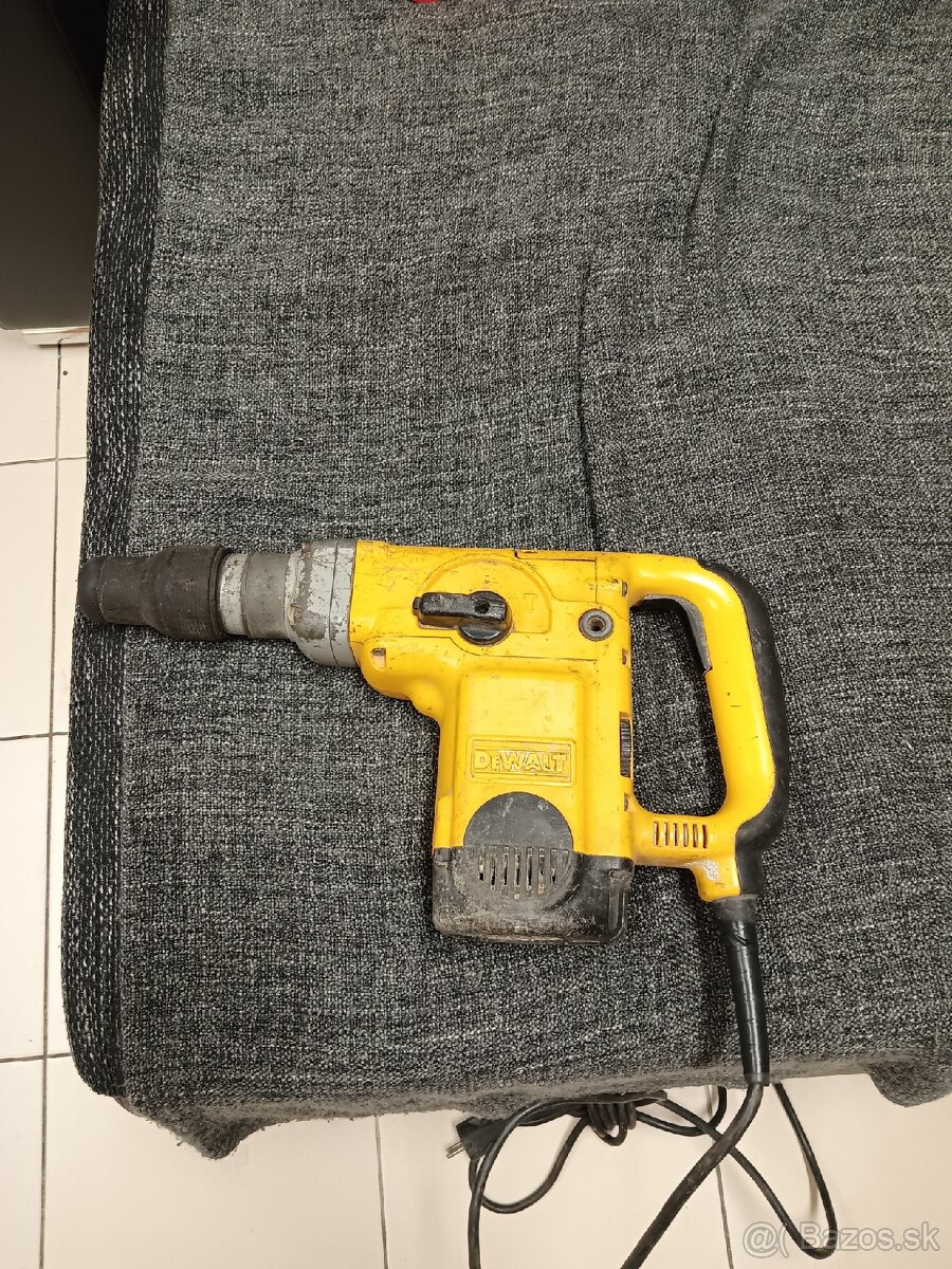 Dewalt