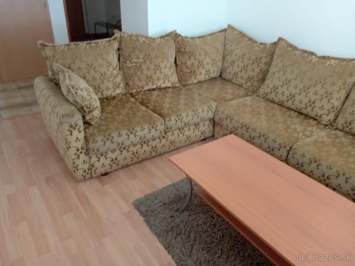 Rozkladacia sedacia suprava