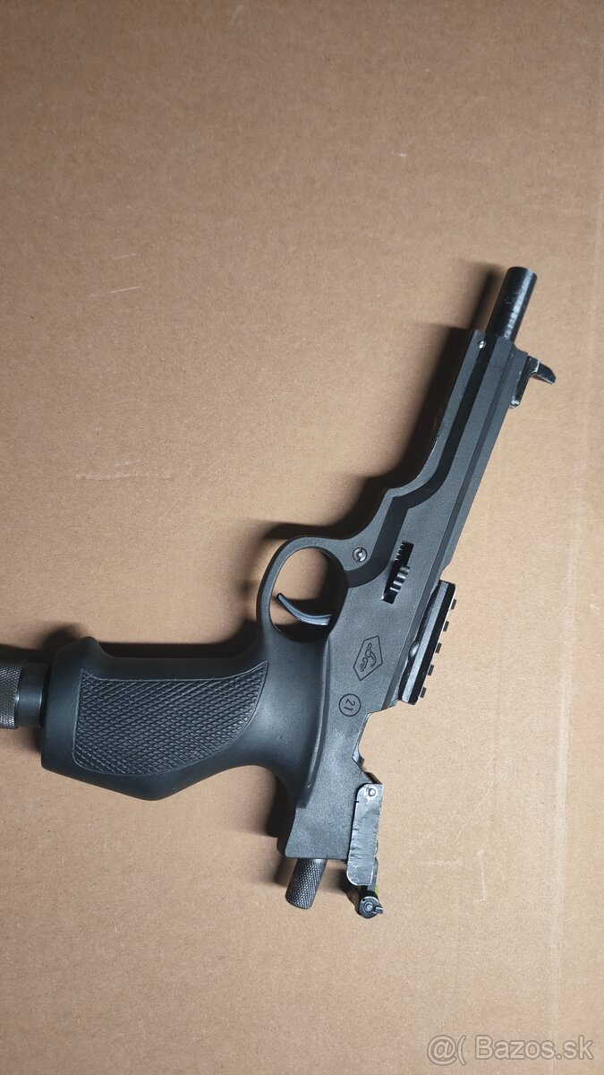 Vzduchova pistol LOV 21