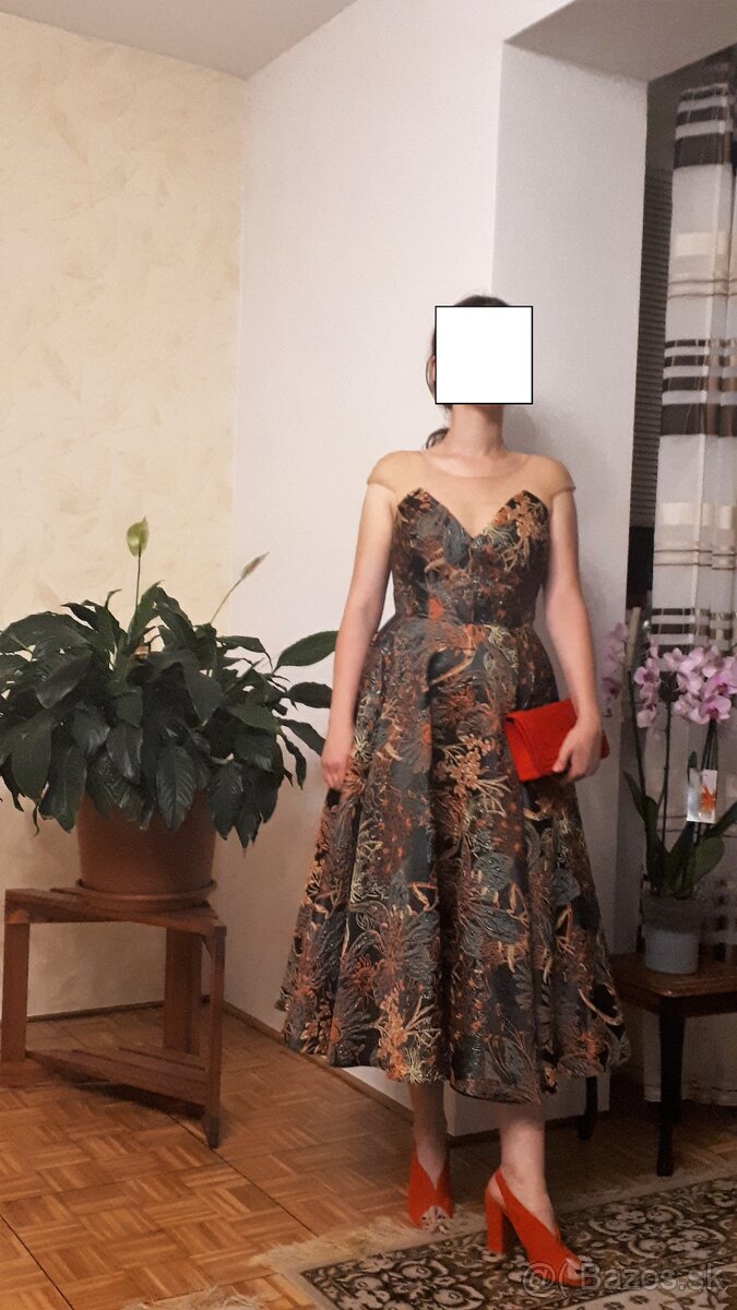 Predám extra elegantné šaty by Carla Ruiz