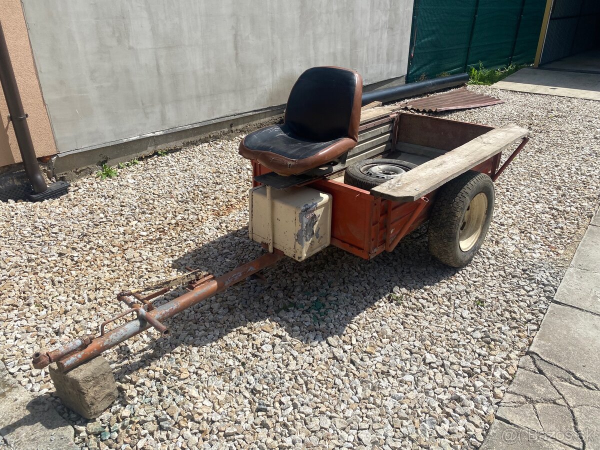 Vlečka za malotraktor Vary, Agzat