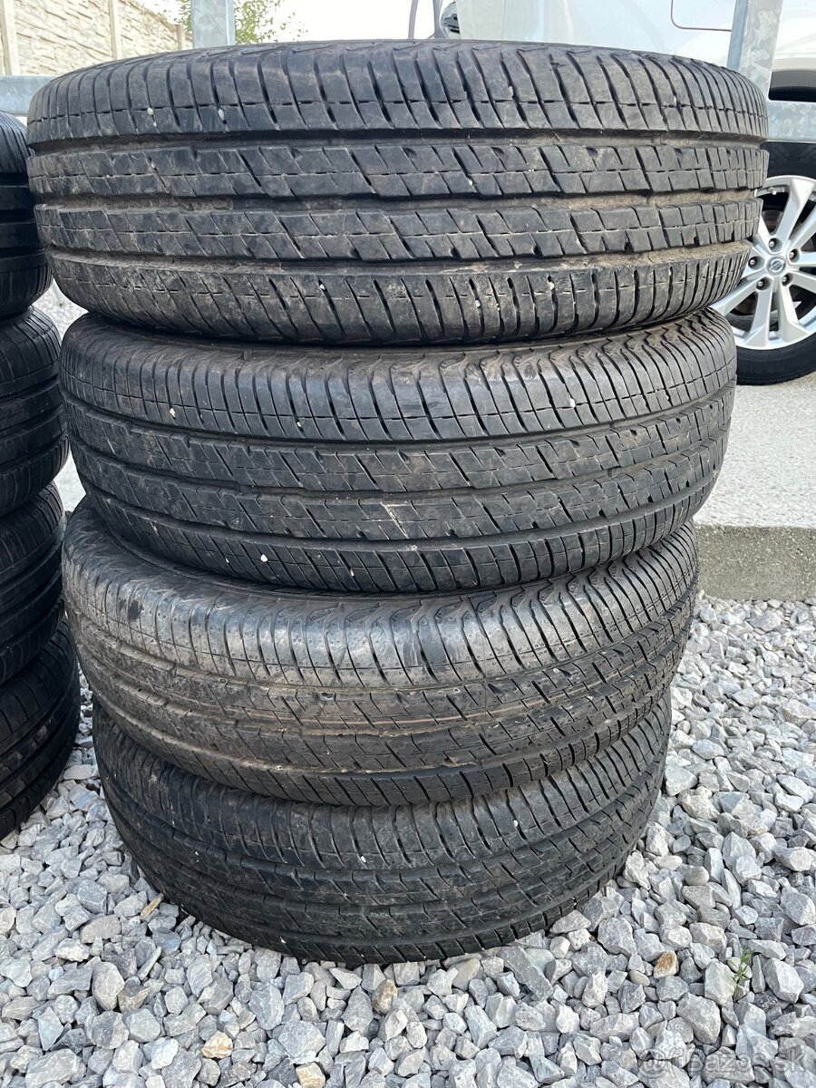 215/80 R14C 112/110P Continental letne