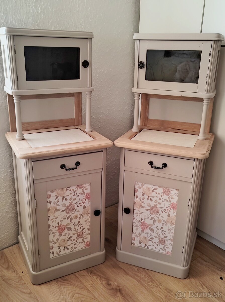 Vintage nočné stolíky na chalupu