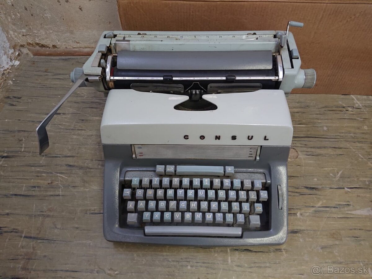 PREDAM pisaci stroj Consul