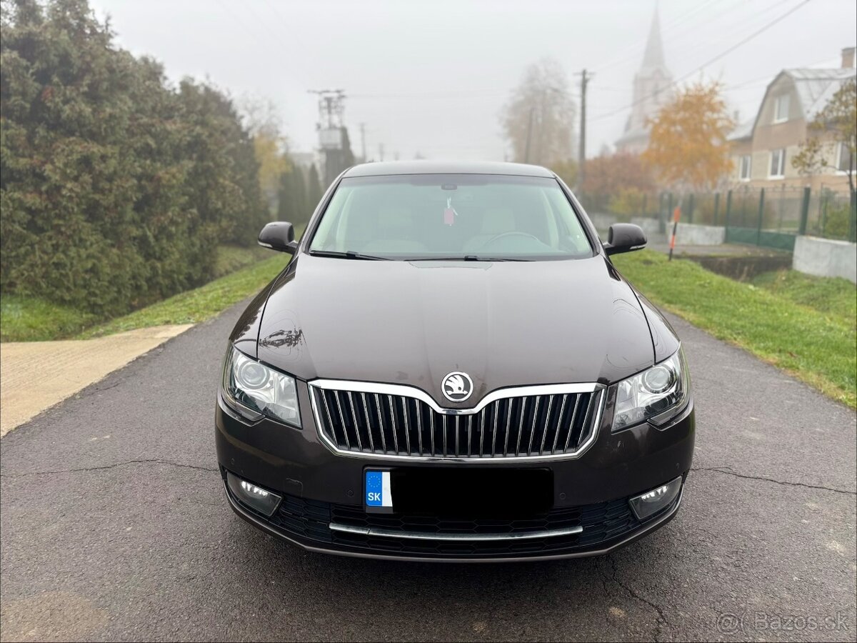 Predam Skoda superb 2.0 TDI 103KW 4X4 R.V 2014 222 069KM