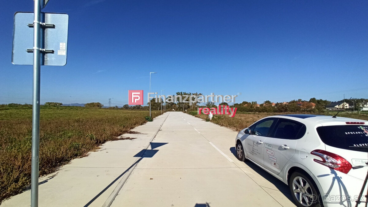 Stavebný pozemok 6,3 áru a 7,2 áru neďaleko NR, TO, HC, PN