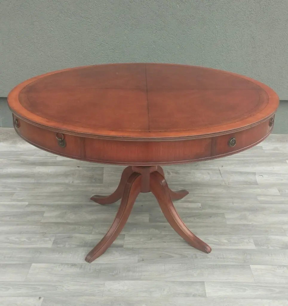 Stôl bubnový Regency.