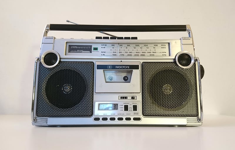 Kúpim radiomagnetofon radiotone RRC 750