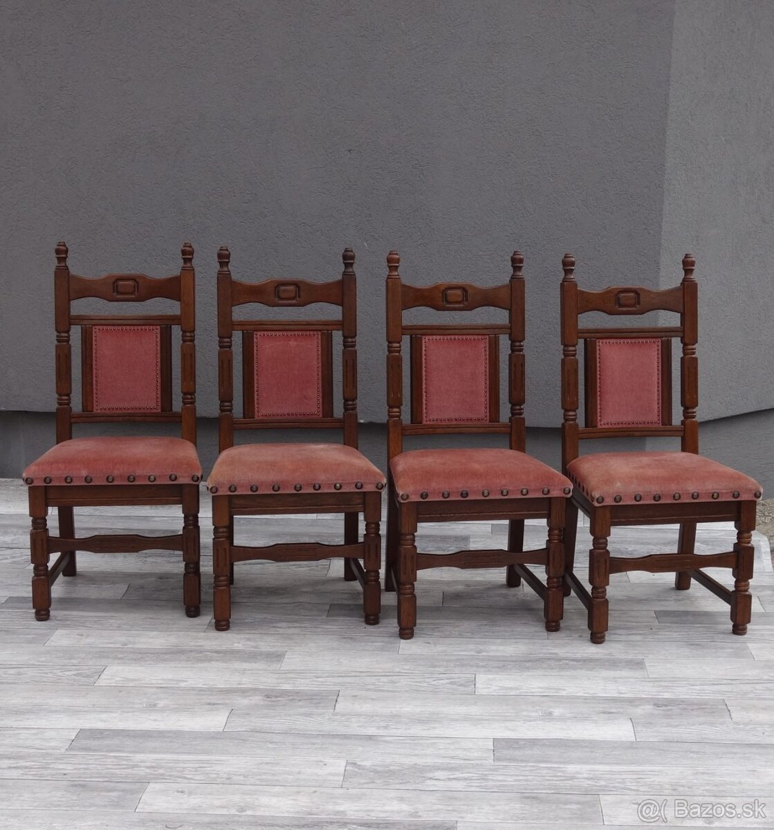 Set starožitných stoličiek – ( 4 ks ).