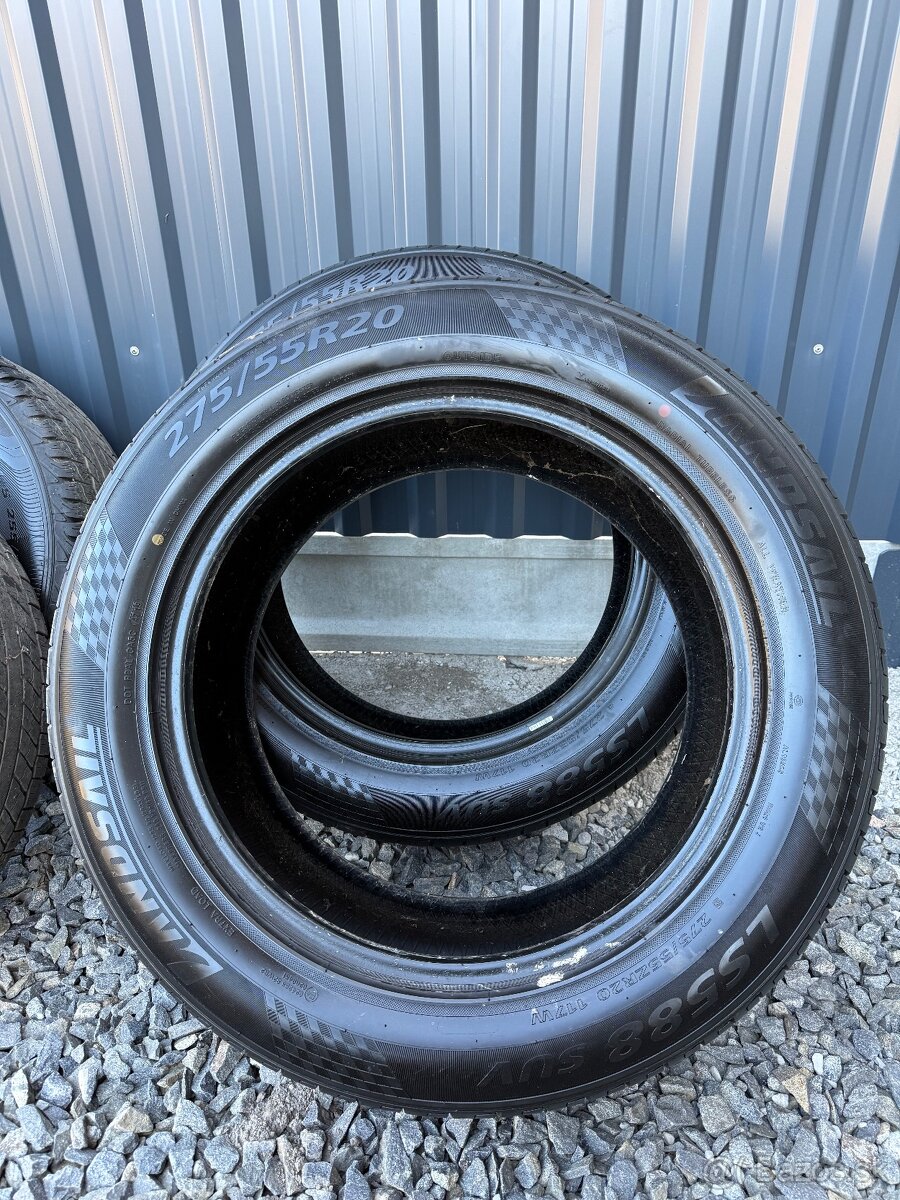 275/55r20