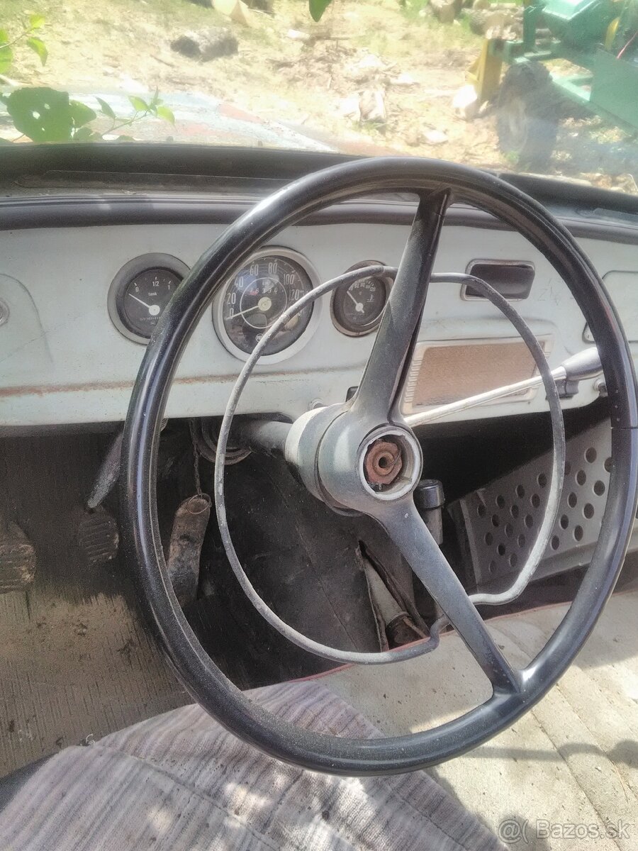 Škoda 1202