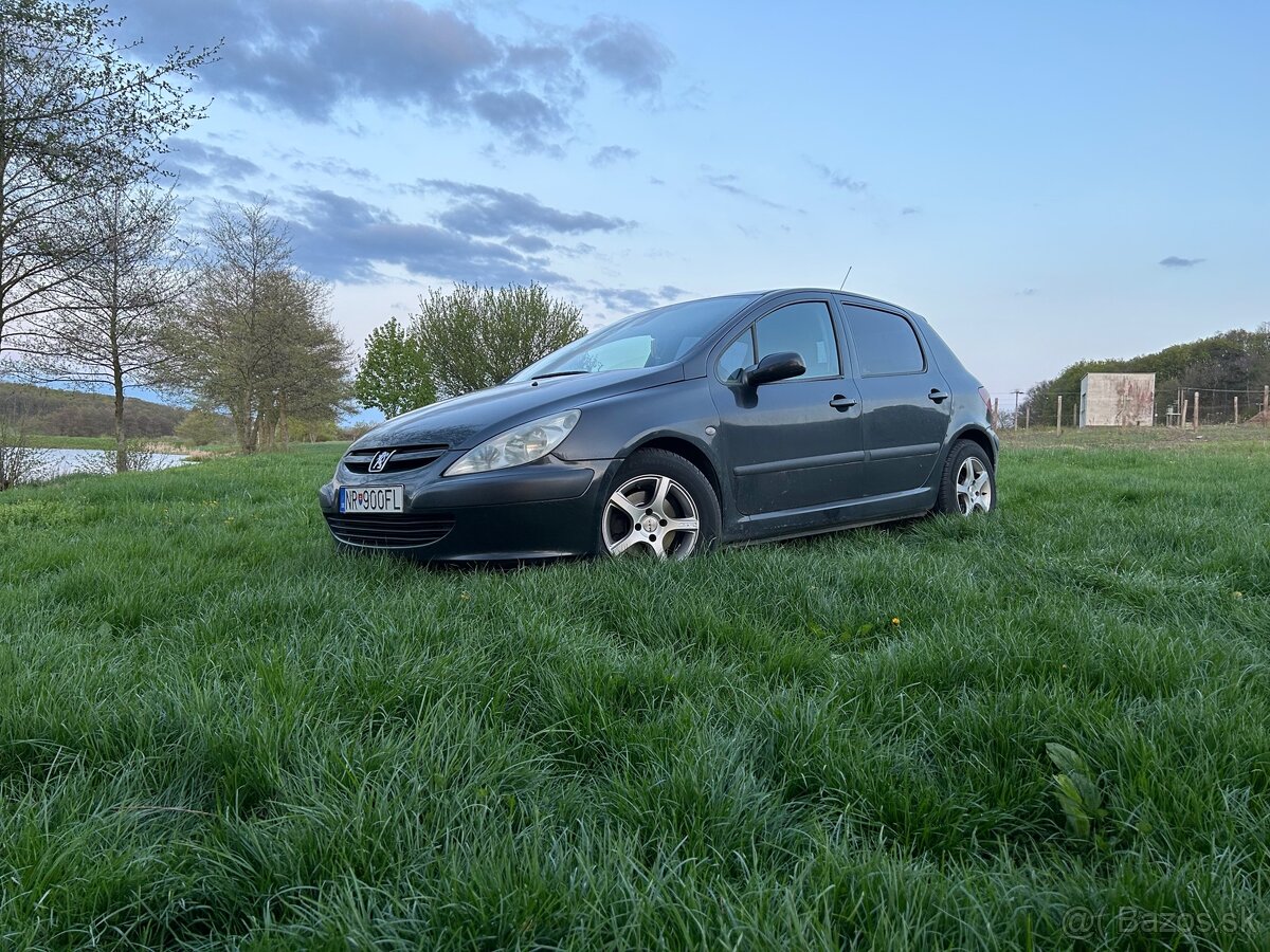 Predám Peugeot 307, r.v. 2004