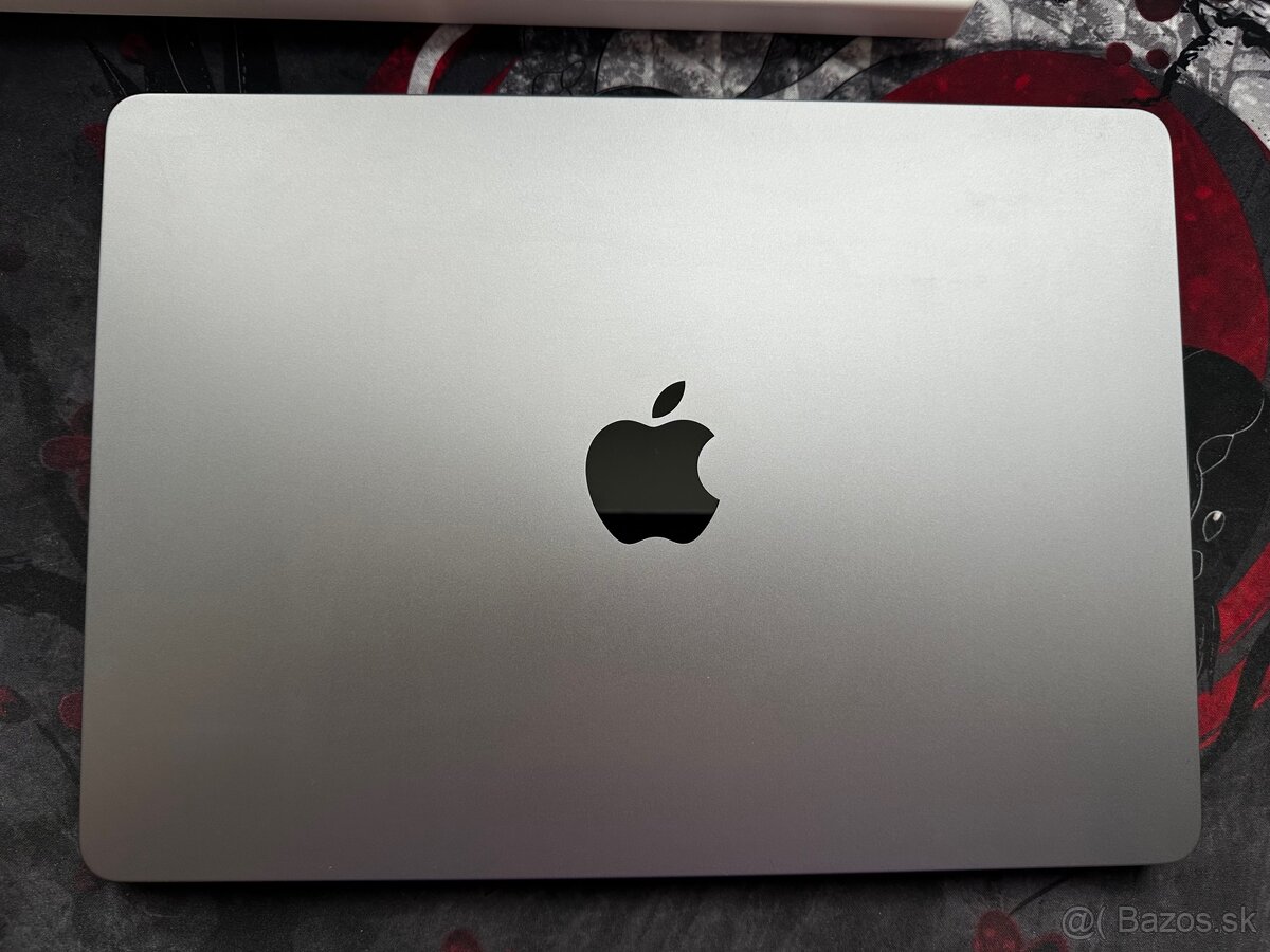 MacBook Air 13 M3, 8GB/512GB, ZARUKA