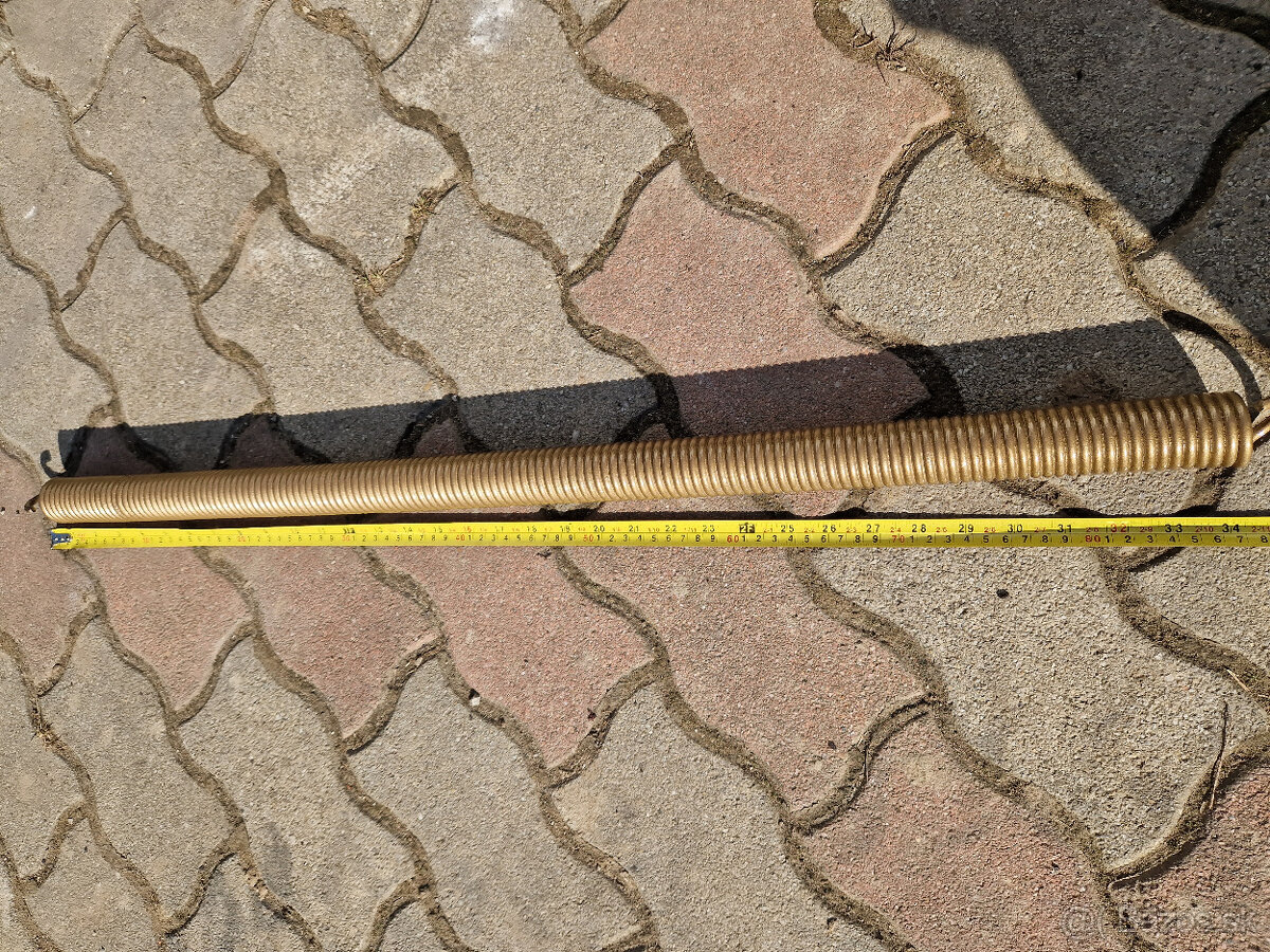 Predám ťažnú pružinu (spružinu) cca 6,5 x 40 x 900 mm