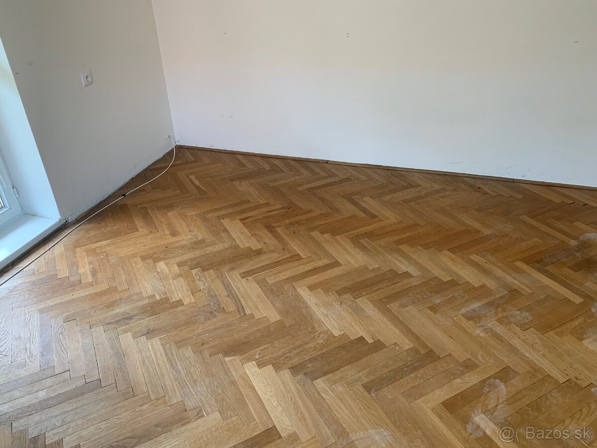 Dubové parkety 350x50x20mm