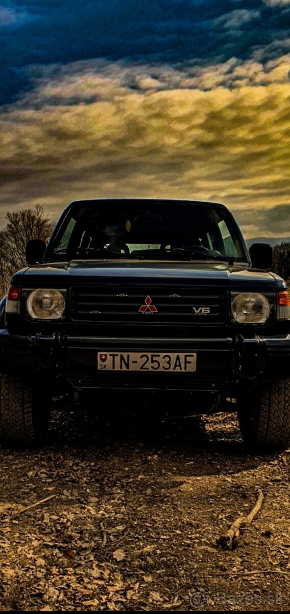 PAJERO V6