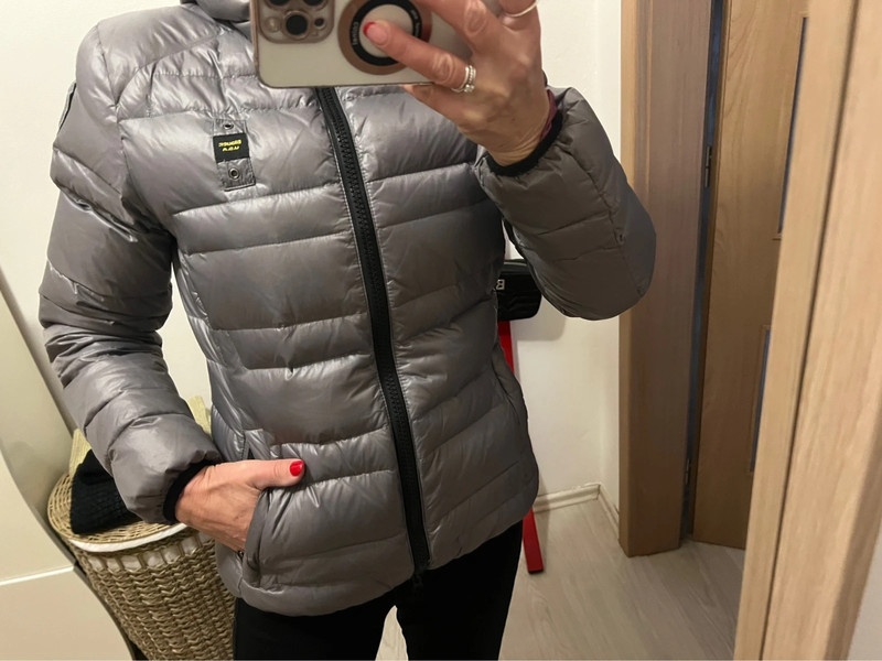 NÁDHERNÁ PÁPEROVÁ BUNDA luxusnej značky Blauer, PC 290 EUR