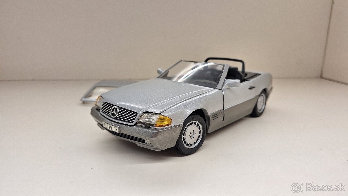 1:18 MERCEDES-BENZ 500SL - 32