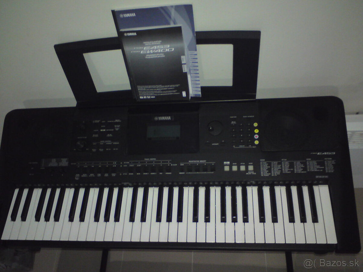 Klavír Yamaha E 453