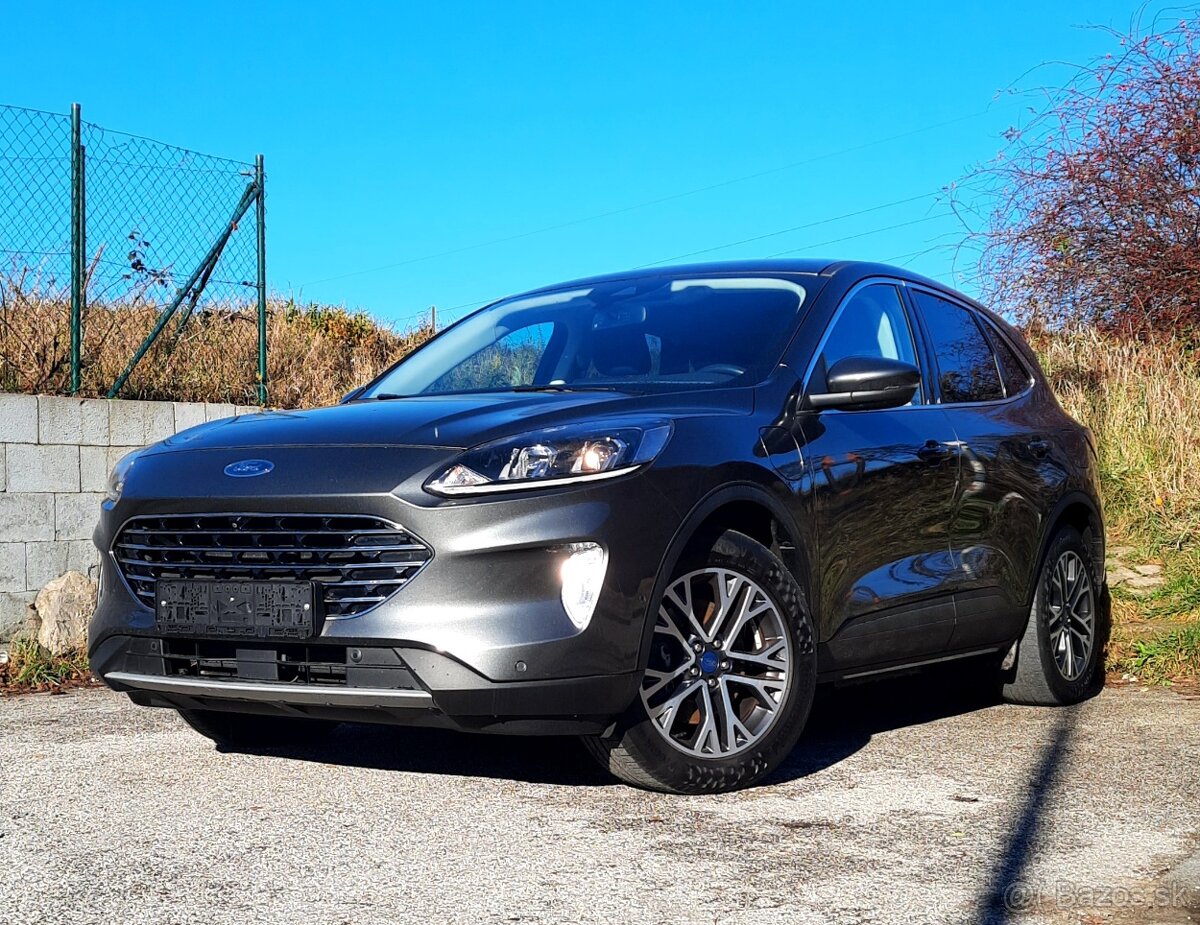 Predám  Ford Kuga 2.5 Duratec PHEV 225k Titanium CVT