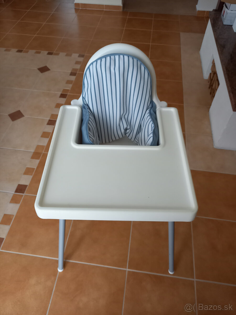 Detská stolička na kŕmenie