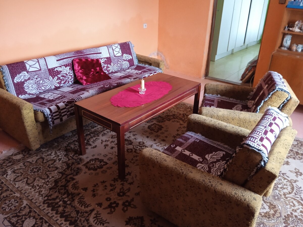 Predám zachovalý nábytok