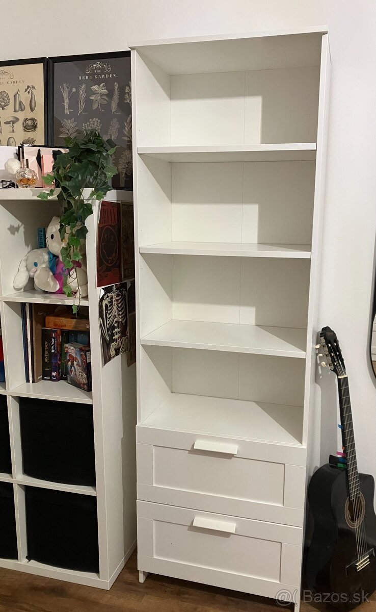 knižnica BRIMNES z IKEA