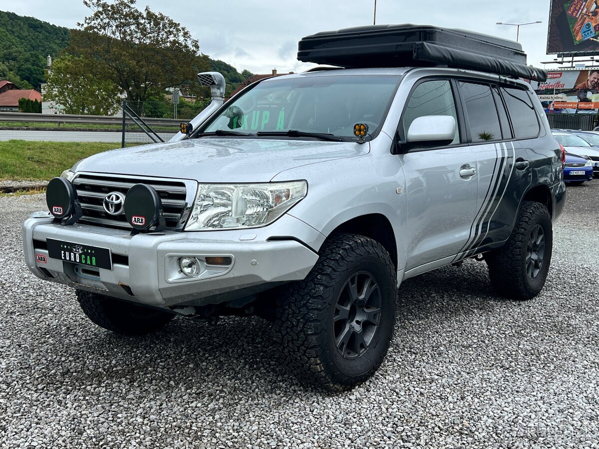 Toyota Land Cruiser 200 4.5 D