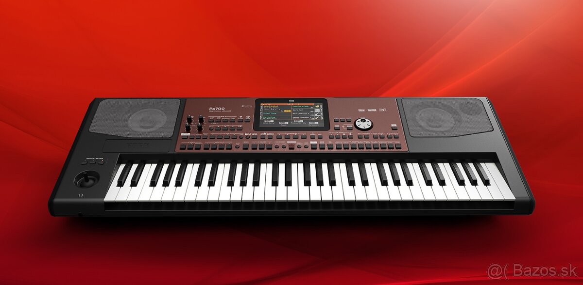 Korg Pa700