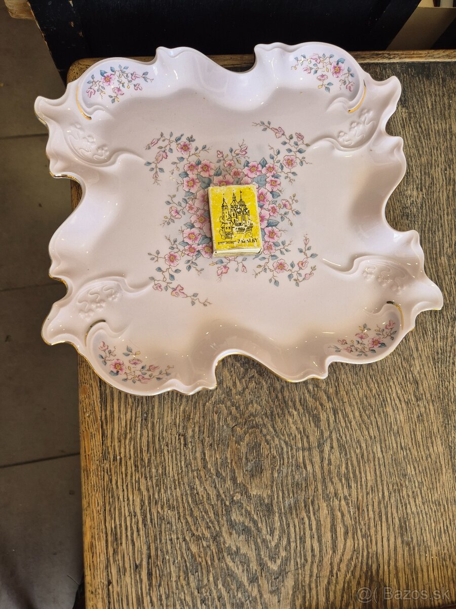 ruzova porcelan-1