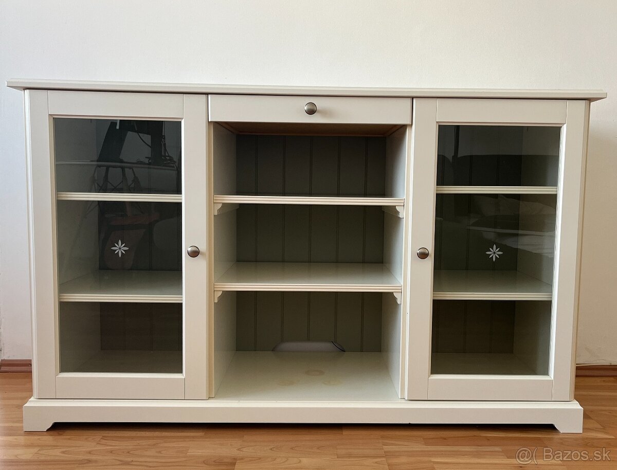 Komoda Hemnes