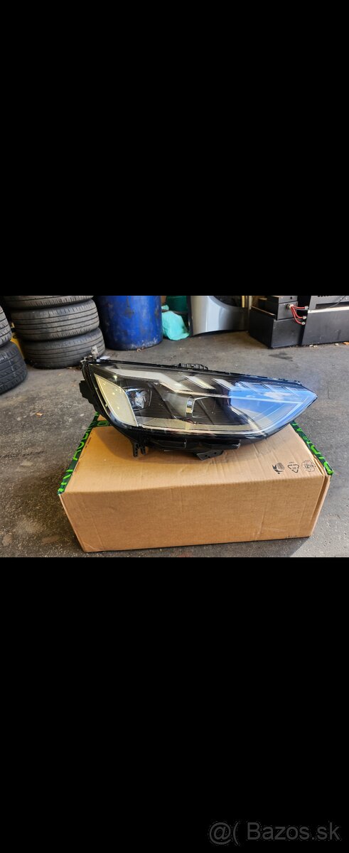 LED svetlo na audi A4 b9